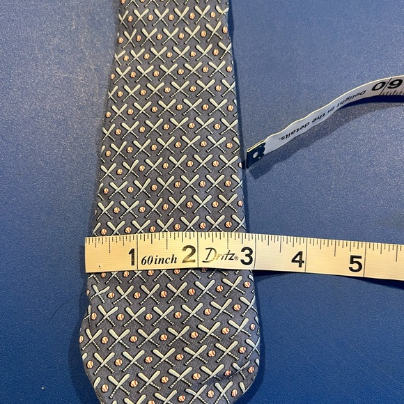 Vineyard Vines Boys Baseball Silk Tie Made In USA Athletic Preppy - Picture 6 of 6